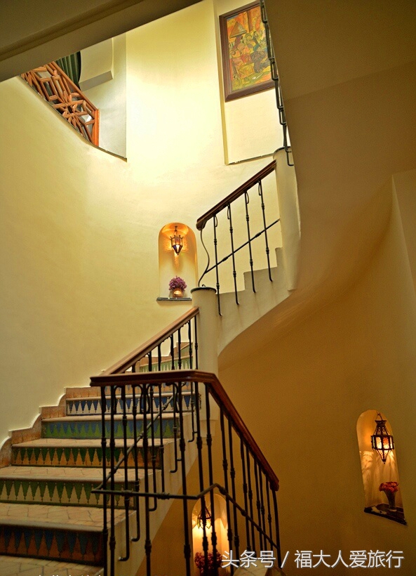 鍗¤惃甯冨叞鍗″寳闈炲挅鍟￠,鎽╂礇鍝ュ崱钀ㄥ竷鍏板崱鐨勭煡鍚嶅挅鍟￠