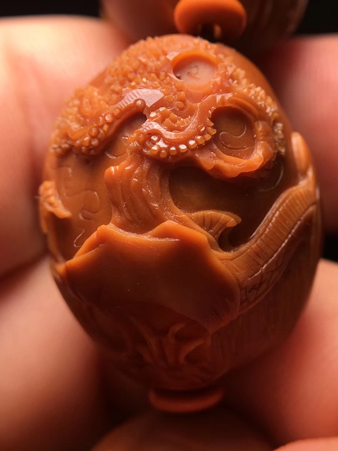 橄榄核雕上油保养步骤,橄榄核雕手串上油步骤