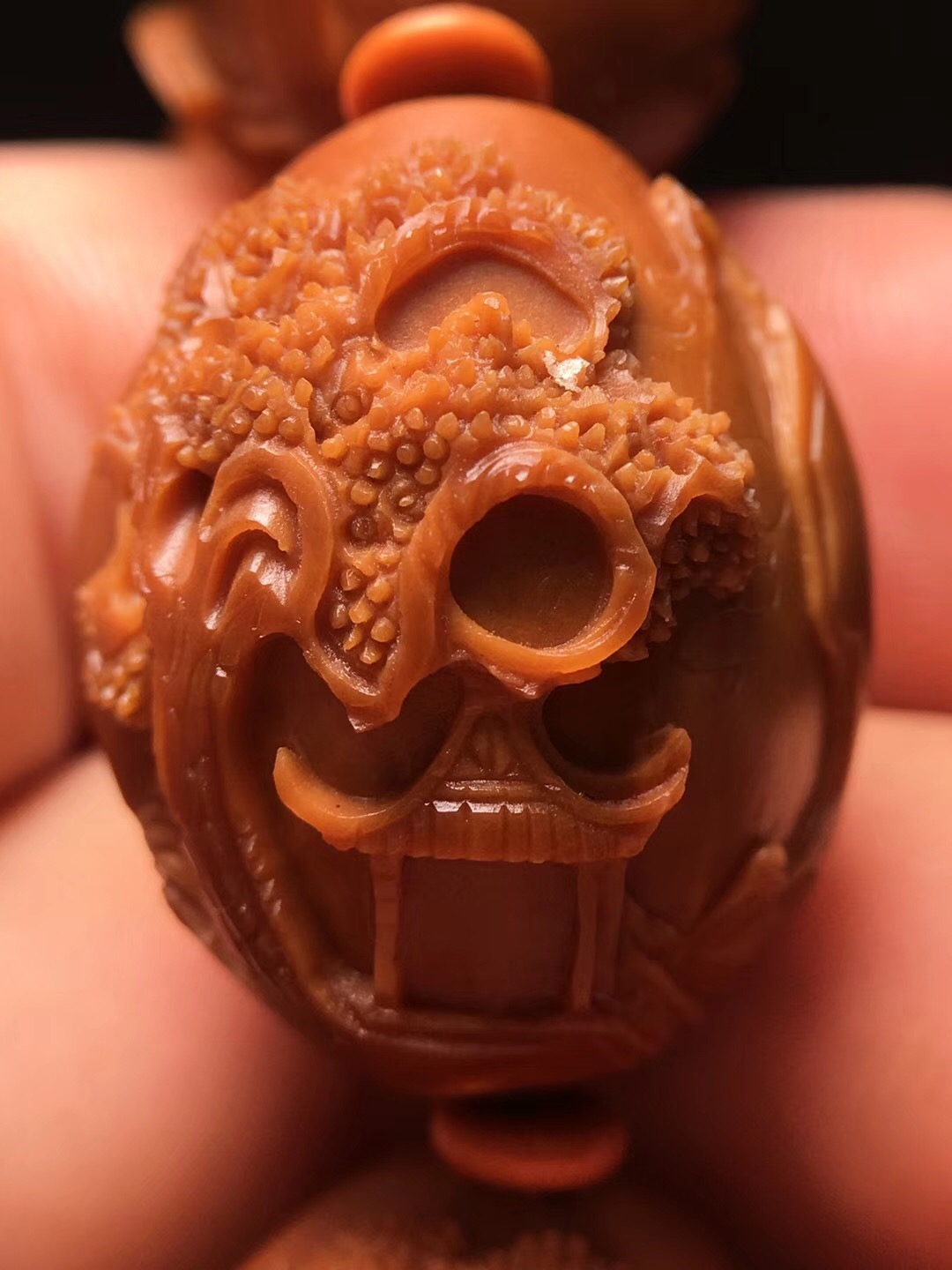 橄榄核雕上油保养步骤,橄榄核雕手串上油步骤