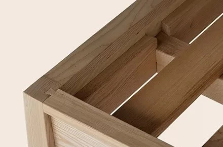 买什么木头的床最好？教你分清真假实木床！