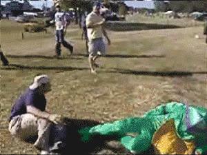 终极PK:生孩子VS踢到蛋,哪个更疼?