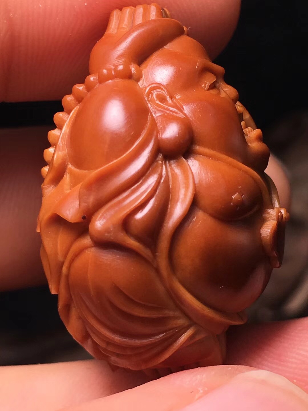 橄榄核雕上油保养步骤,橄榄核雕手串上油步骤