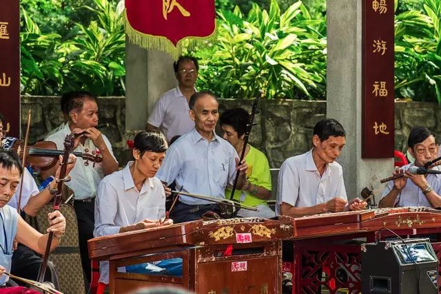 大陆内地坐高铁去香港旅行攻略，广深港高铁车票9月10日起发售