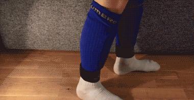 足球场上，让我们用袜子来一决胜负！