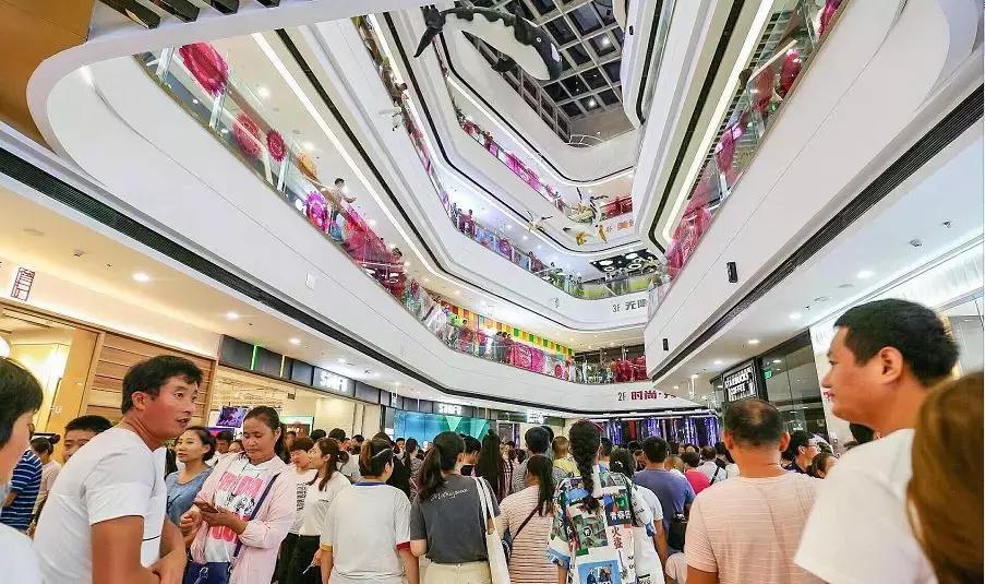 太疯狂了！今天，全淮南人都去了这个地方，万达广场盛大开业……