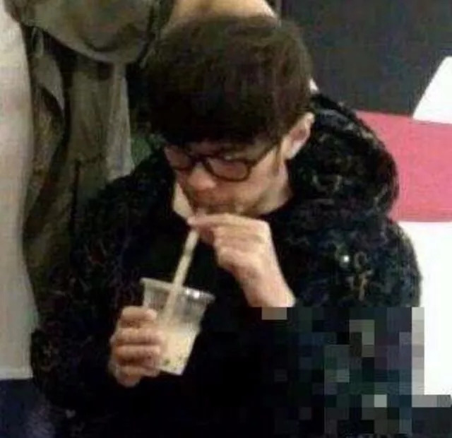 一天卖3万杯的奶茶,一天卖2000多杯奶茶