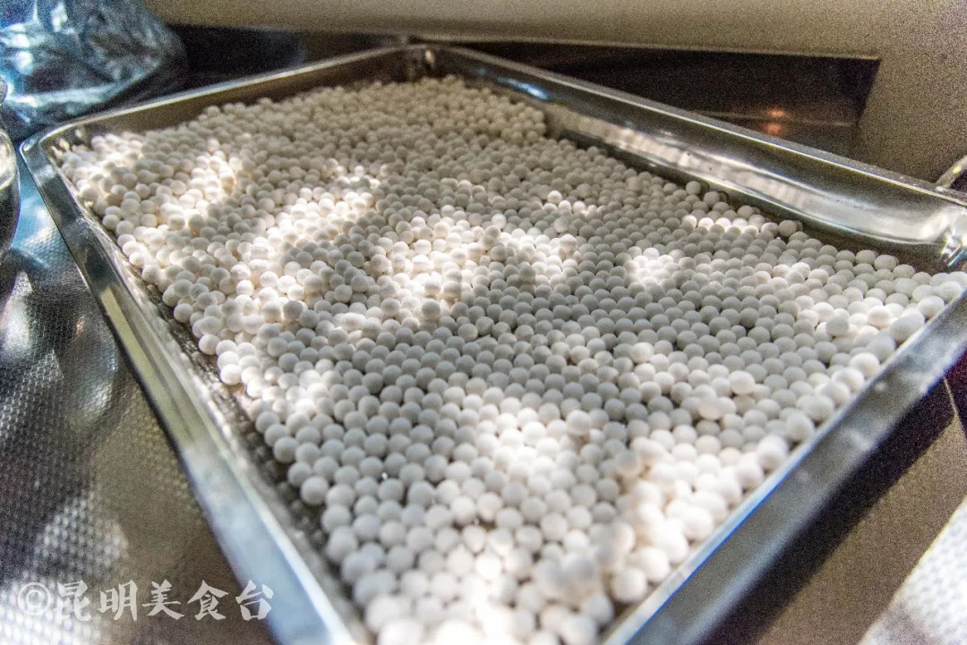 一天卖3万杯的奶茶,一天卖2000多杯奶茶