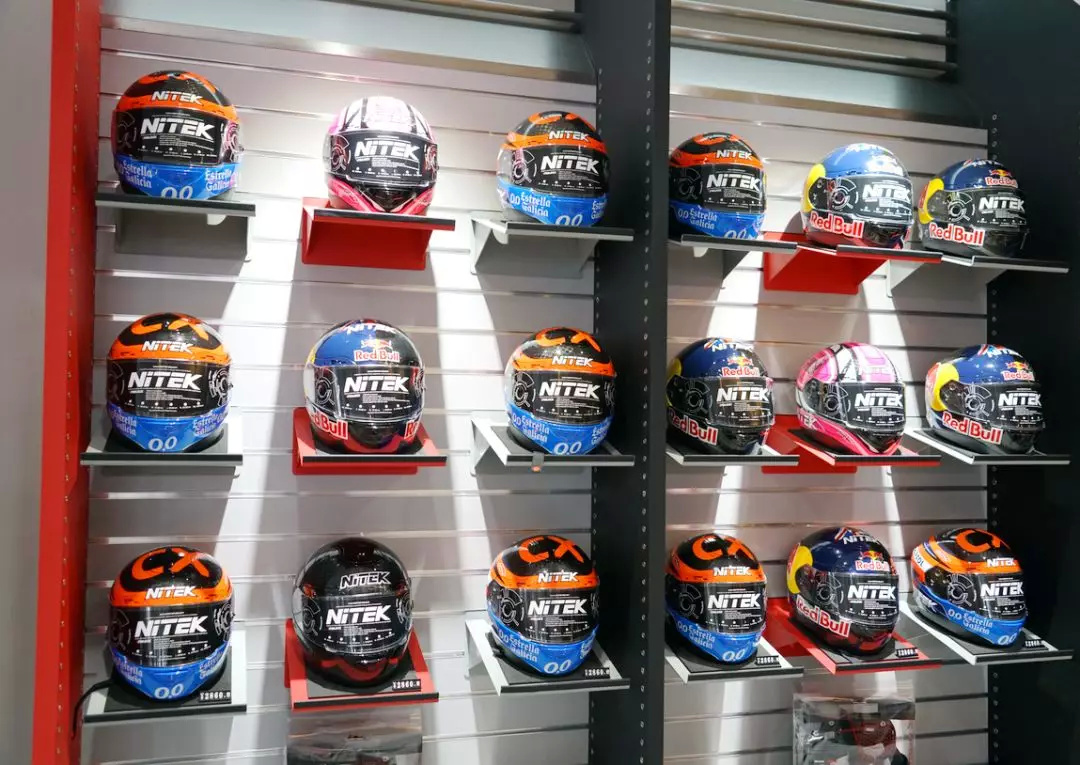 豪华摩托车旗舰，本田金翼（GOLDWING）国内售价公布，41.8万起