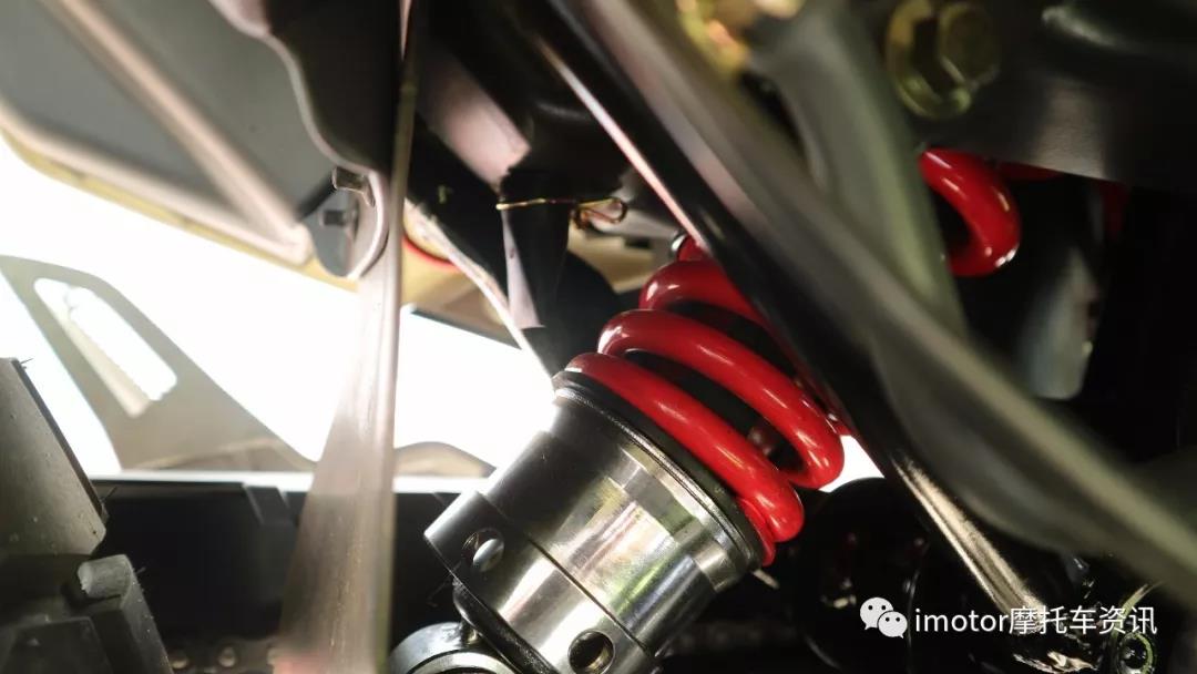 力帆kpm200座高测评,力帆kpm200两款对比