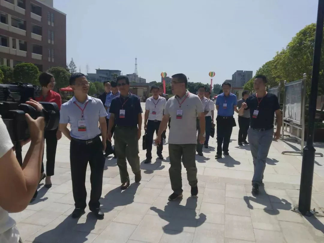 风正好扬帆图片,风正好扬帆的上句