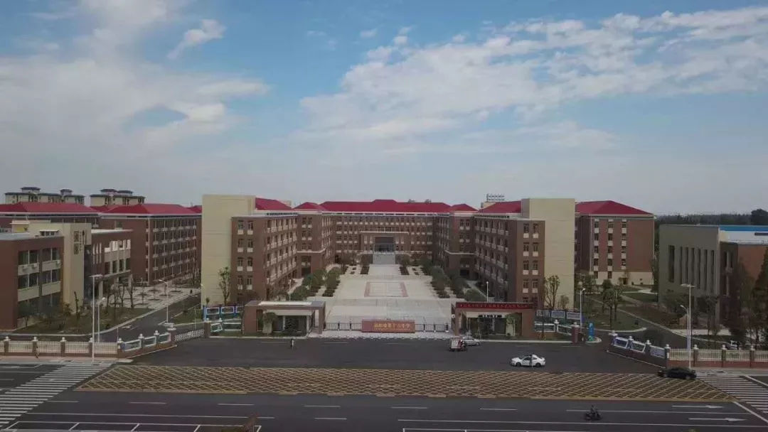 风正好扬帆图片,风正好扬帆的上句