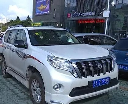 44万买辆二手霸道,49万买丰田普拉多的感受