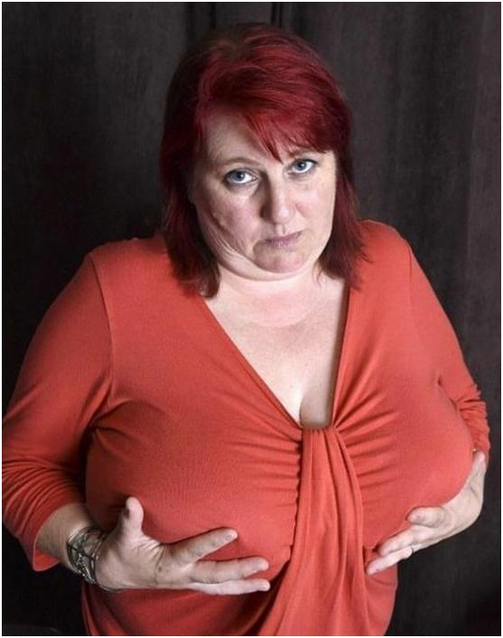 女子16岁“E*杯罩**！网友：这长大还得了吗？