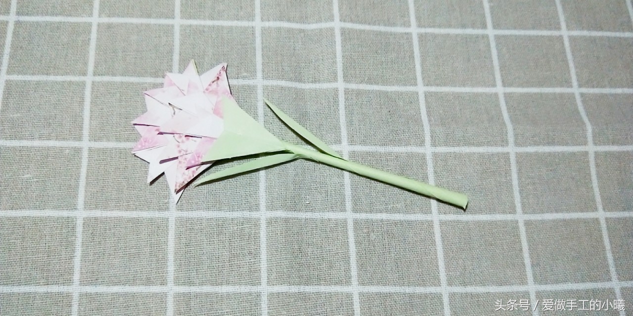 立体花朵折纸教程康乃馨,花朵折纸教程