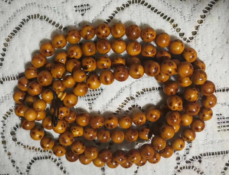 各种文玩木质包浆手串,十大必买文玩排名