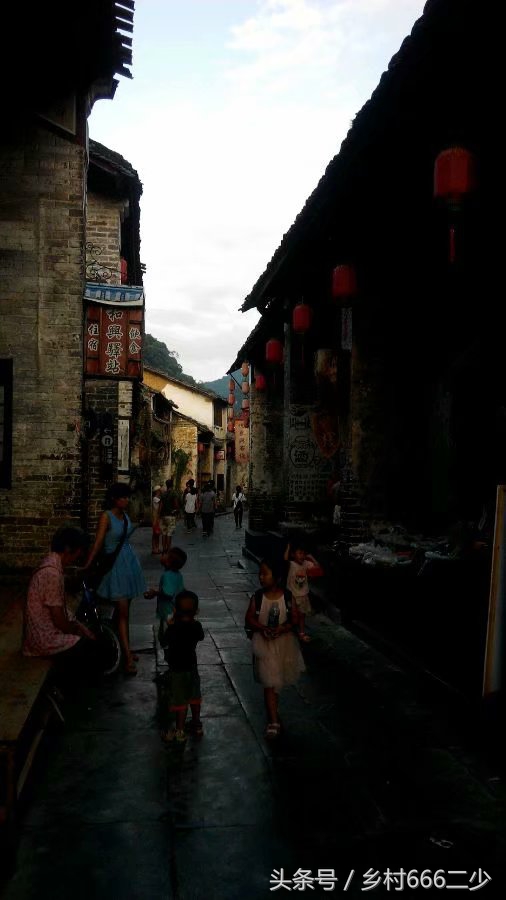 平凡之路赏析,平凡之路赏析及感悟