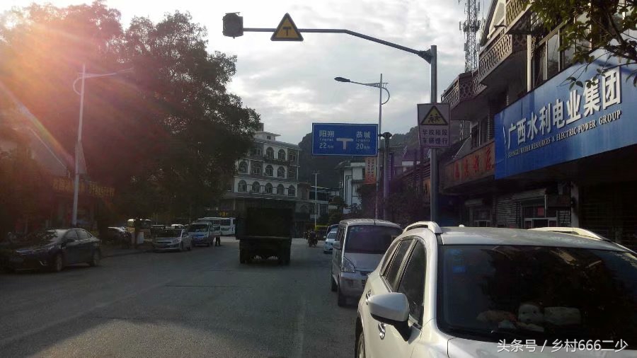 平凡之路赏析,平凡之路赏析及感悟