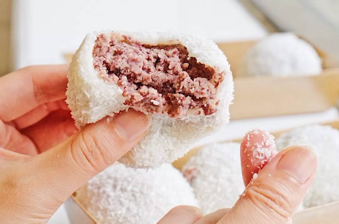 意外爆火的美食店铺,爆火的米糕