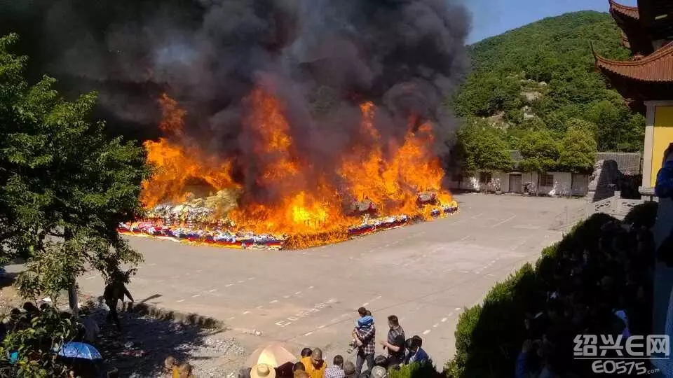 你们用的都是冥币吗,冥币是真的假的