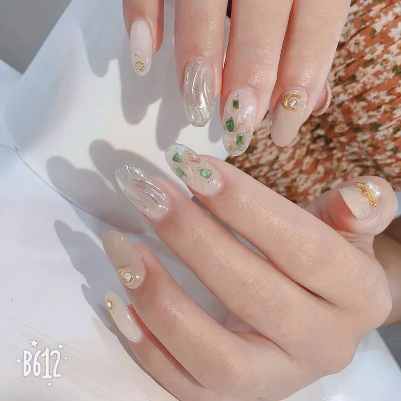 2020夏季爆款美甲水波纹,水波纹的美甲怎么做