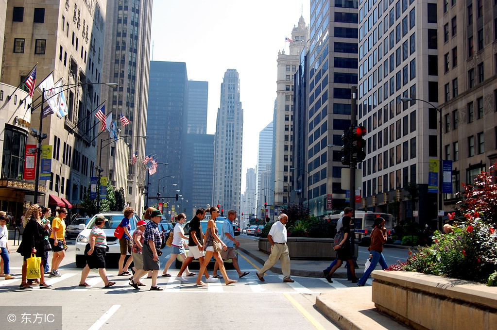 在济南挣多少钱才能活得体面,在济南生活一个月需要花多少