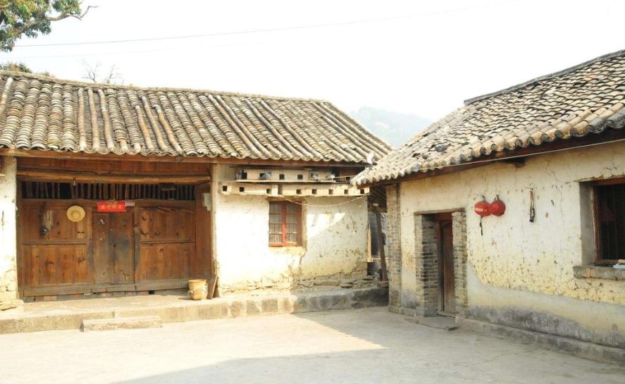 为啥全国农村都在拆房,农村的房屋真的拆吗