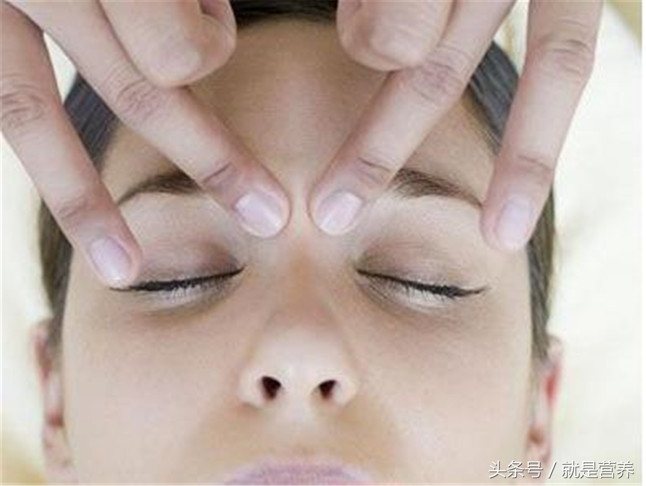 眼睛干涩、视力模糊！5个动作，每天几分钟，眼睛明亮又健康