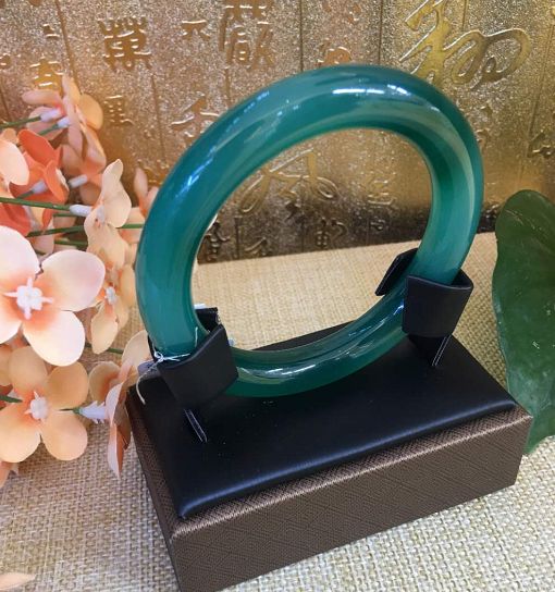 老师们请查收！这是一条内含礼物的微信，请到金凤区领取！