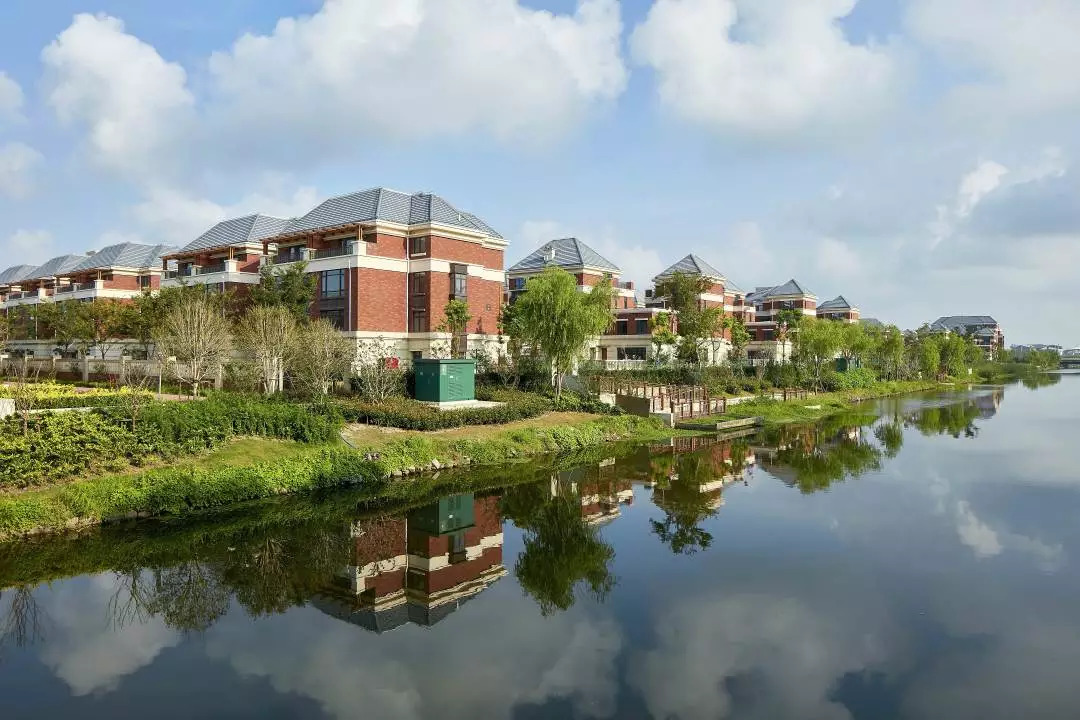 临港什么时候通火车,临港近期有什么活动