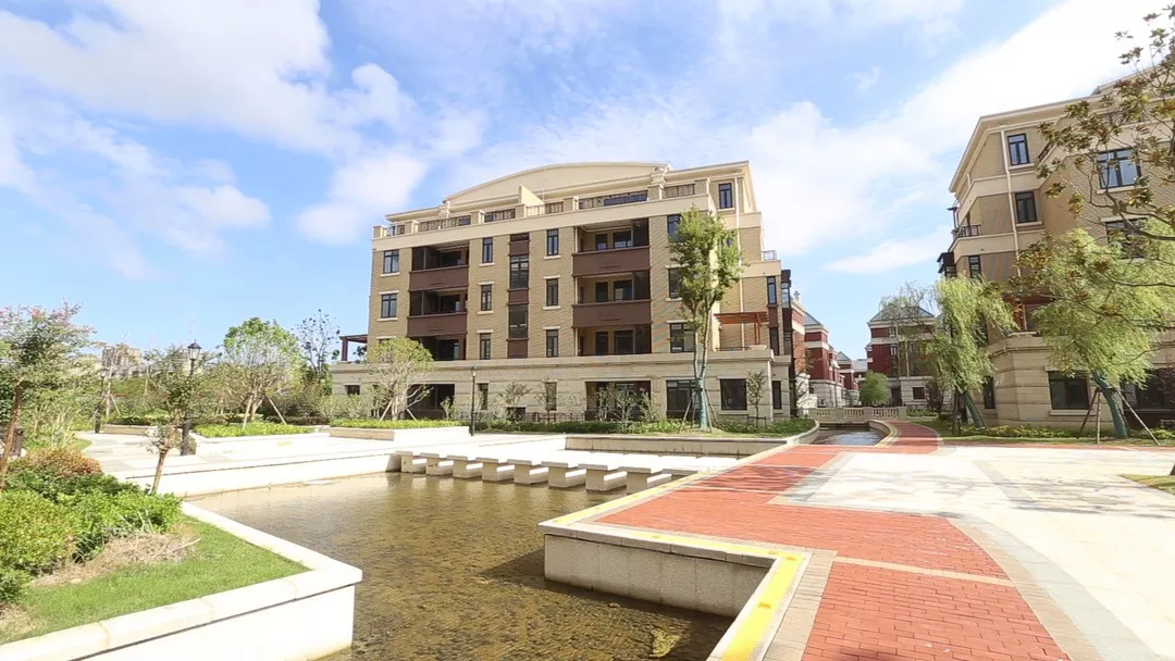 临港什么时候通火车,临港近期有什么活动