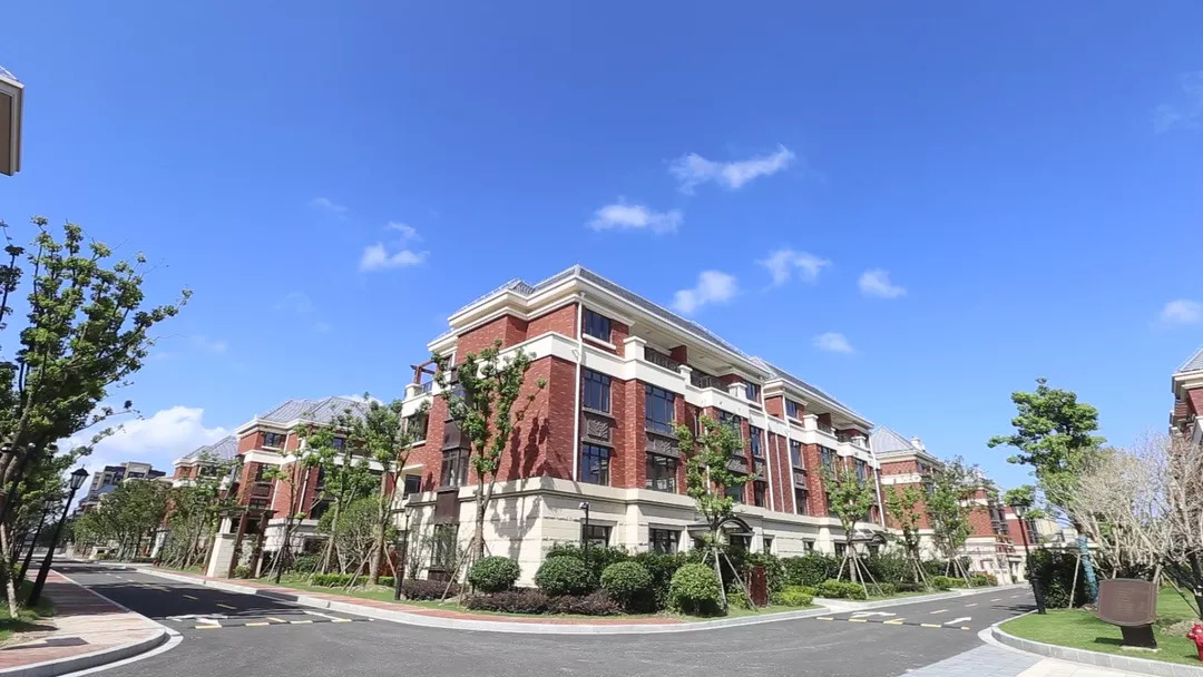 临港什么时候通火车,临港近期有什么活动