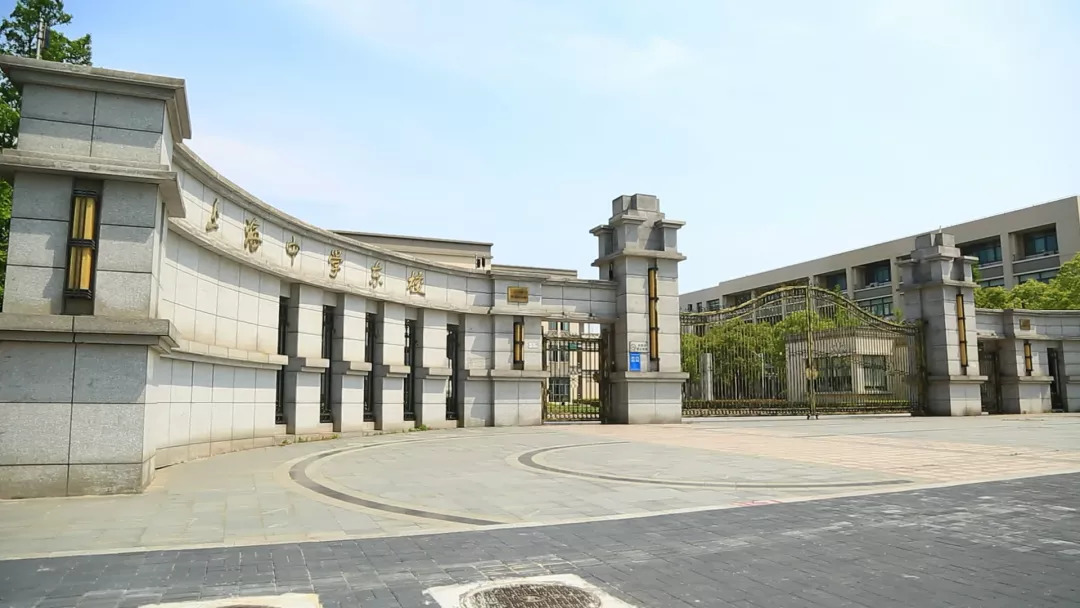 临港什么时候通火车,临港近期有什么活动