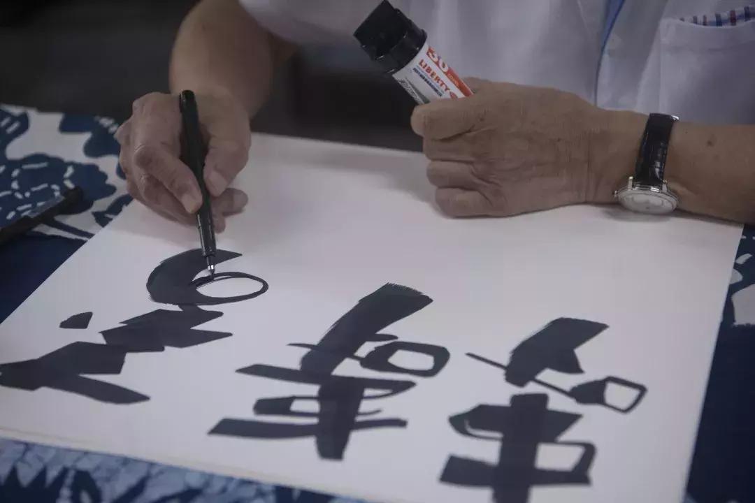 下工厂进车间，“80后”韩美林勃发生命本质里的艺术渴望