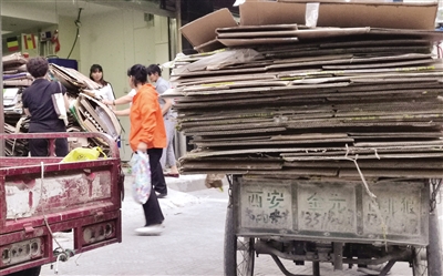 废品价格涨疯了破烂王收入过万,废品价格上调