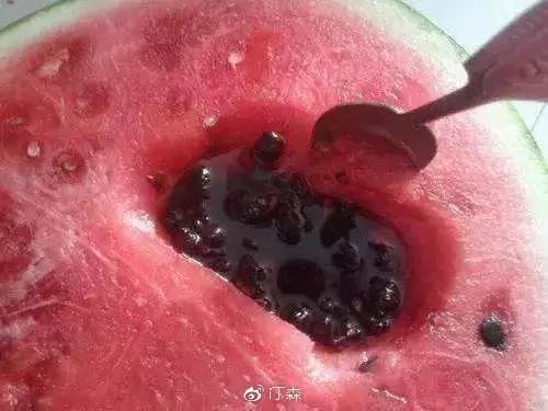 中国老干妈在美国监狱里的地位,老干妈在美国监狱纪录片