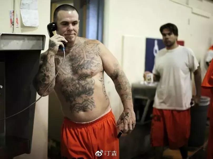 中国老干妈在美国监狱里的地位,老干妈在美国监狱纪录片