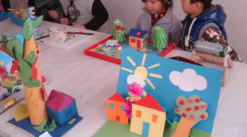 幼儿园室内简单大气的墙面布置,美食手工制作幼儿园墙面