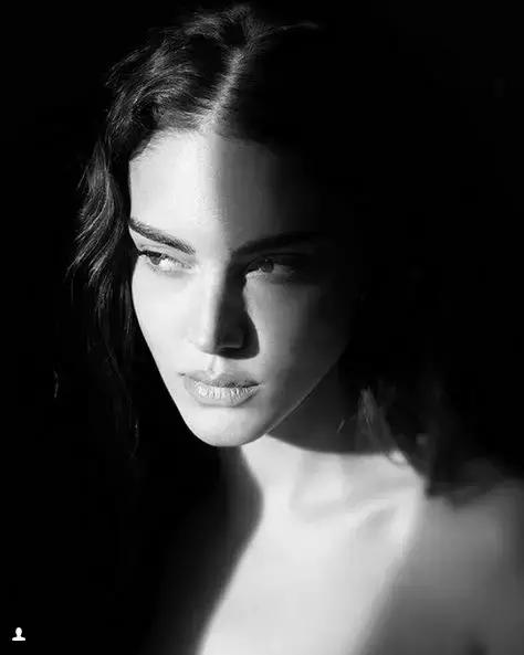 天呐！19岁=36D胸+大长腿，为什么没把我生得这么美！