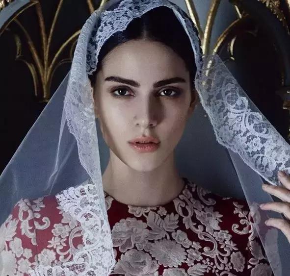 天呐！19岁=36D胸+大长腿，为什么没把我生得这么美！