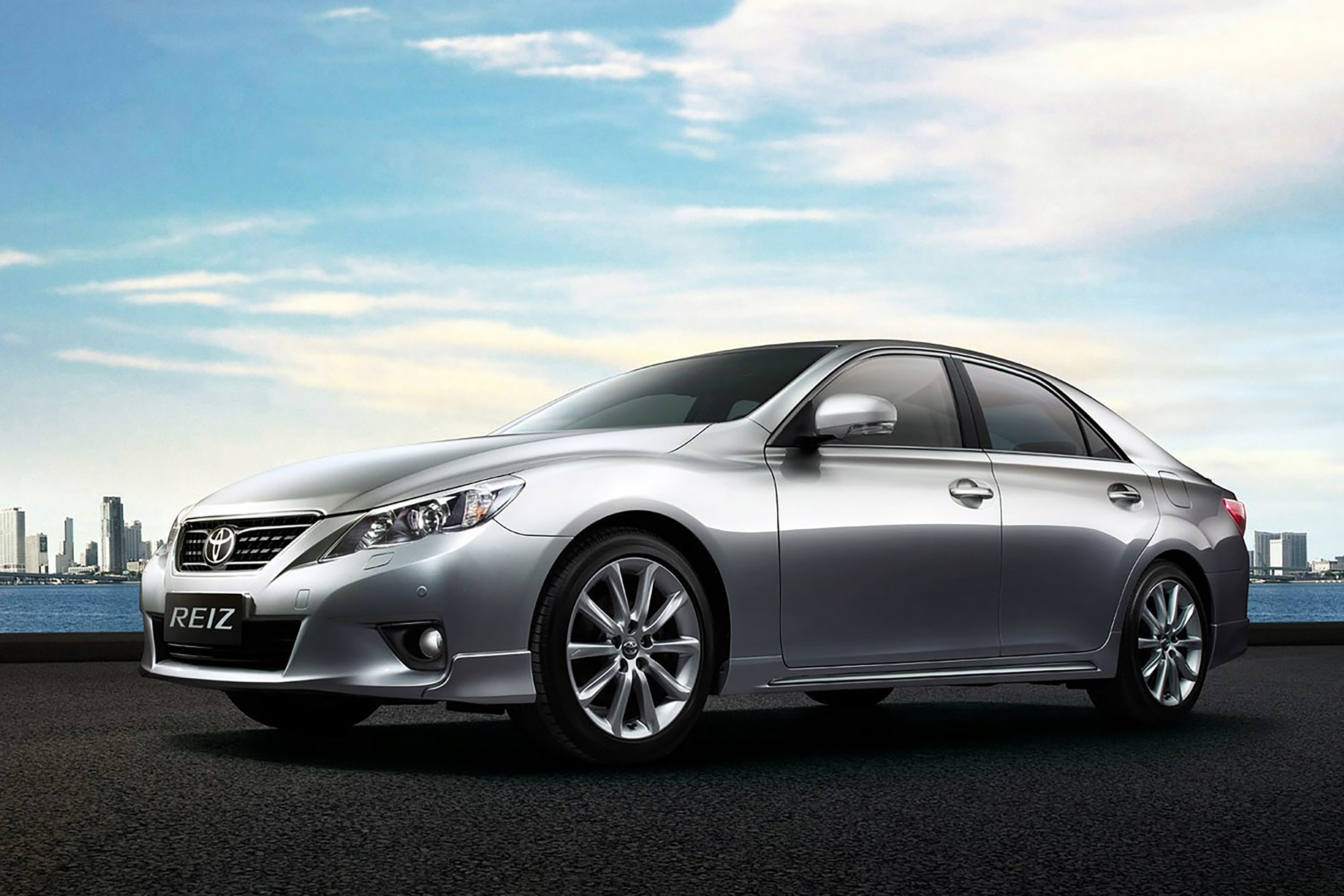 丰田锐志二手车哪一款值得购买,二手最值得入手丰田轿车