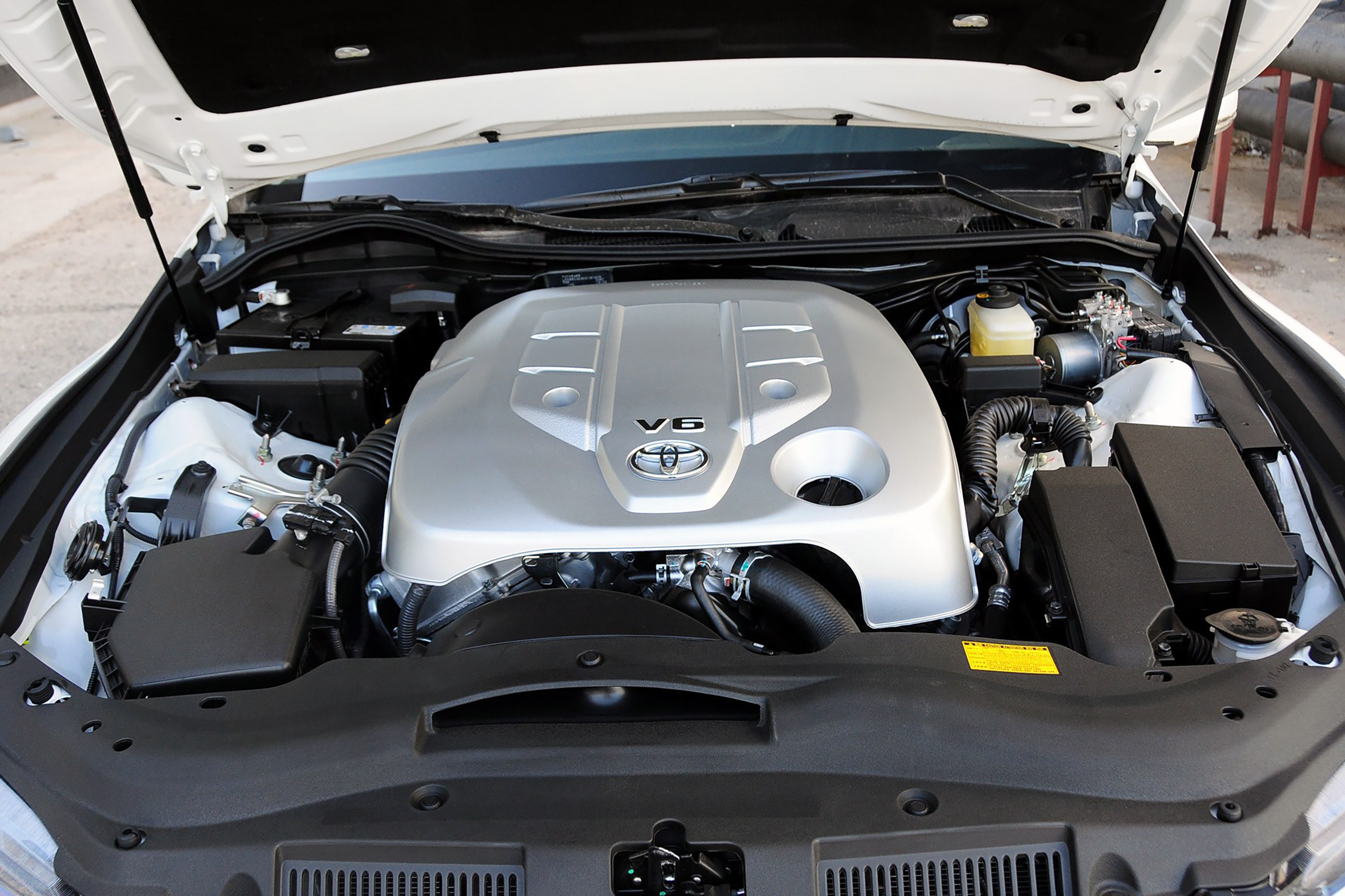 丰田锐志二手车哪一款值得购买,二手最值得入手丰田轿车