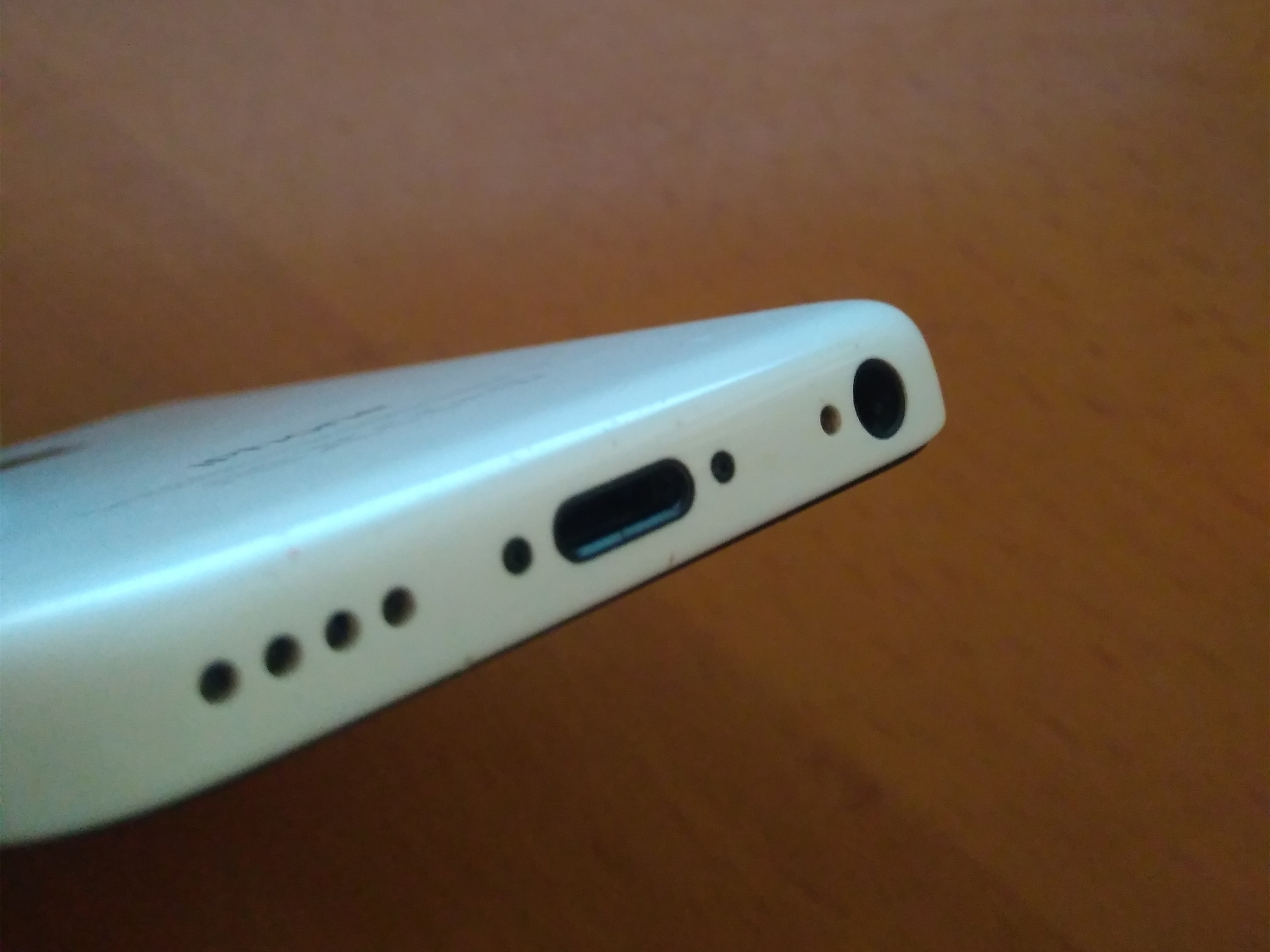 180买二手苹果手机,180买的苹果