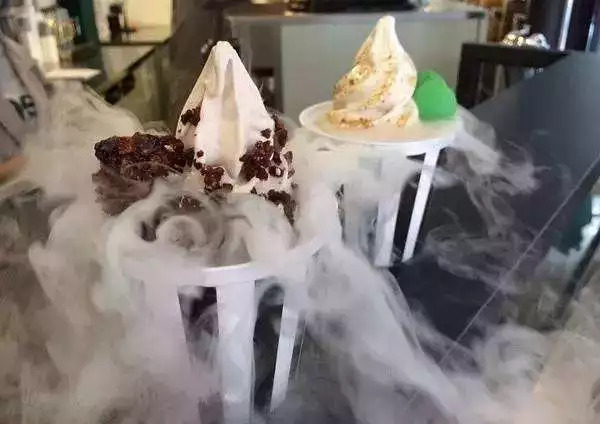 网红冰淇淋冻伤5岁女孩，温度竟低至-196度！