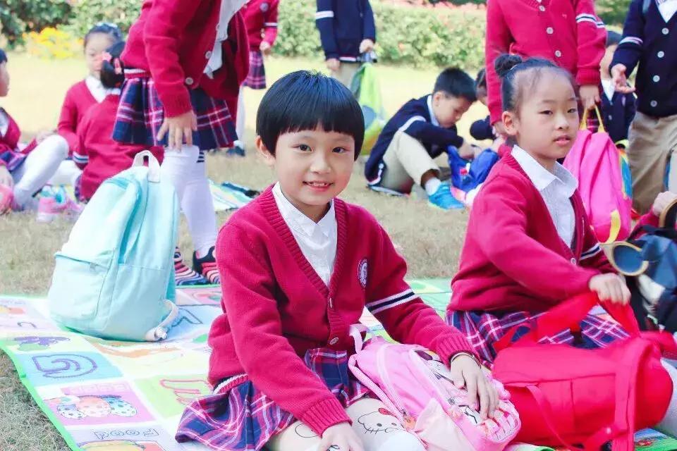 开学穿校服怎么办,开学如何整理夏天校服