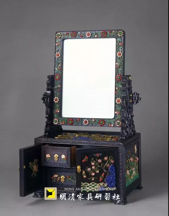 黄花梨紫檀花纹对比,清代紫檀和黄花梨区别