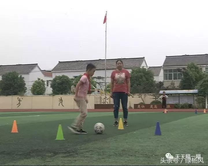 老师您辛苦了！宝应有个“女汉子”足球老师！