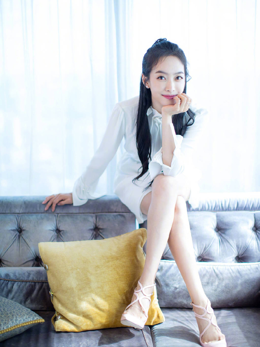 宋茜惊艳的穿着,宋茜惊艳的穿裙子