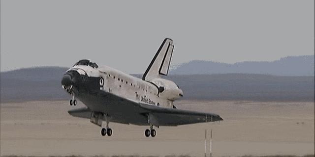 童年回忆的纸飞机简单的可以旋转,怎样让童年纸飞机变成回旋纸飞机