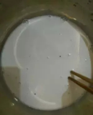 在家做红薯粉皮最简单做法,红薯粉皮怎么做好吃又简单家常