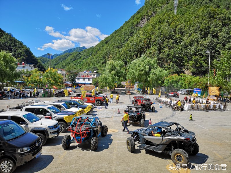 周末，秦岭穿越之旅：行者无畏出发，表演燃爆全场，感受到了吗？